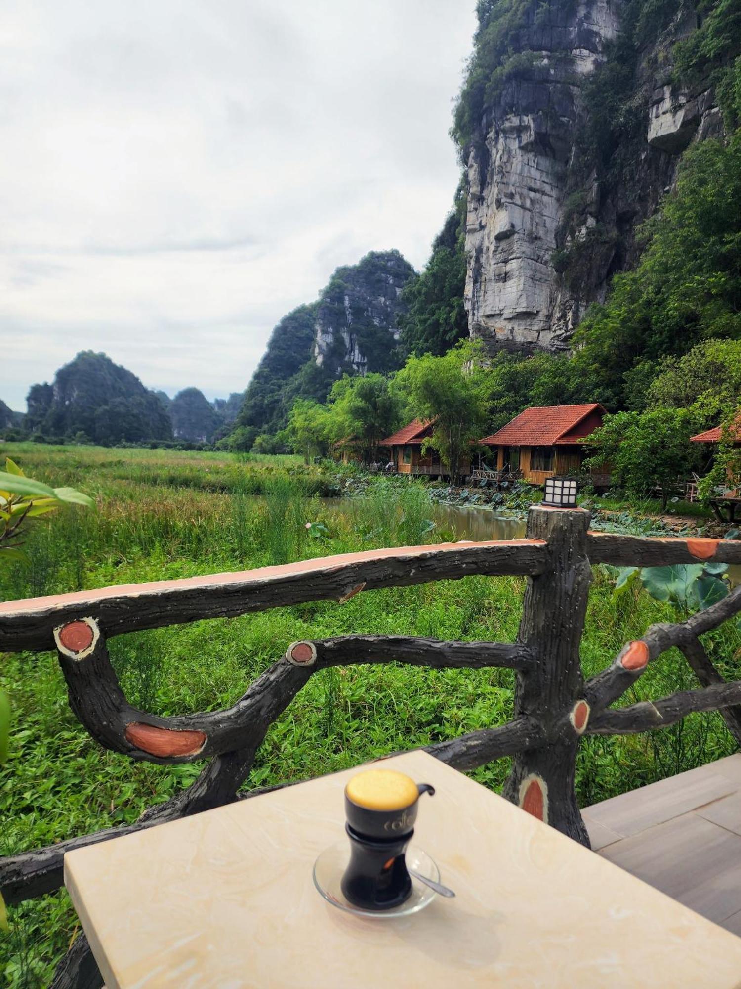 Lotus Field Homestay Ninh Bình Extérieur photo